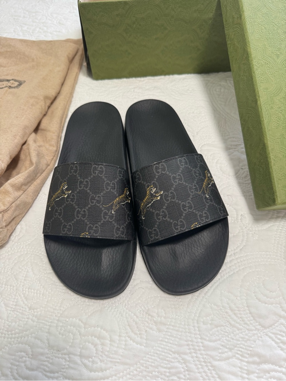 Gucci Black GG Supreme Slide Sandals with Gold Tiger Detail